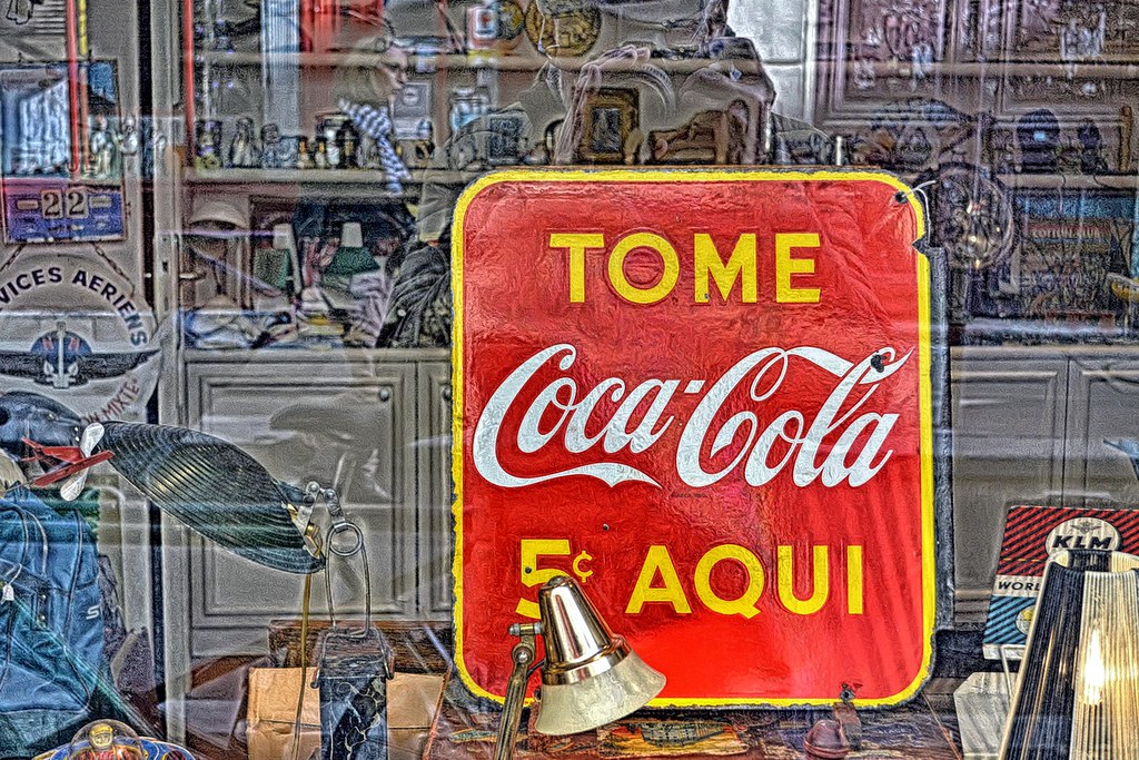 Tome Coca-Cola (rue de la Villette) II | Shot during an exte… | Flickr