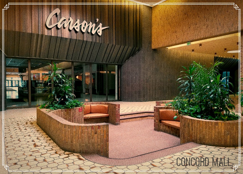 Carson's Court at Concord Mall Postcard