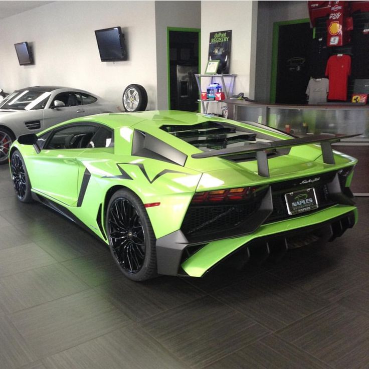 Best Sports Cars : Lamborghini Aventador Super Veloce Coupe painted in Verde Ithaca Photo taken by:...
