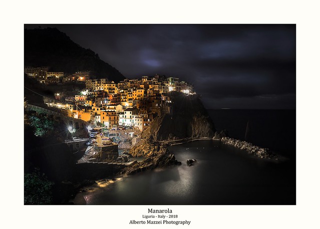 Manarola by night (Cinque Terre)