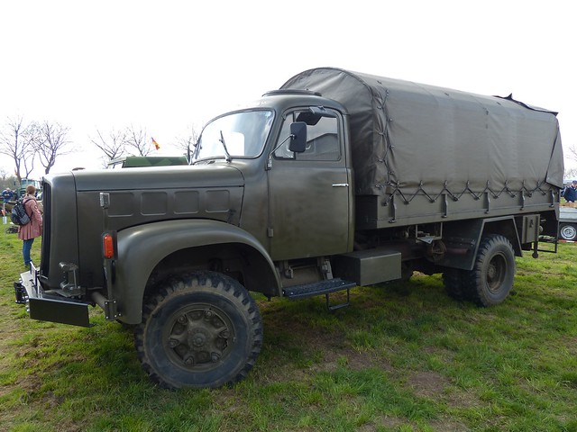 Saurer Swiss Army Truck 2 DM vl