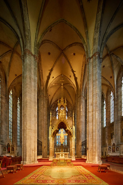 Kirche Heiligenkreuz Altar