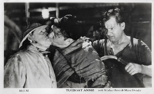 Marie Dressler, Wallace Beery and Paul Hurst in Tugboat Annie (1933)