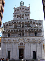 Façana de San Michele in Foro, Lucca