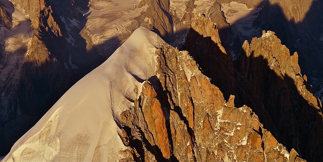 Le massif du Mont-Blanc vu du ciel