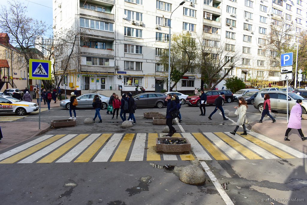 В Москве будут экстренно расширять тротуары и рисовать велополосы тактический урбанизм,тротуар,пешеход,Москва,covid-19,велосипед