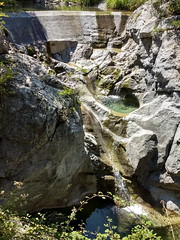 Плотина и водопад на реке Энипей