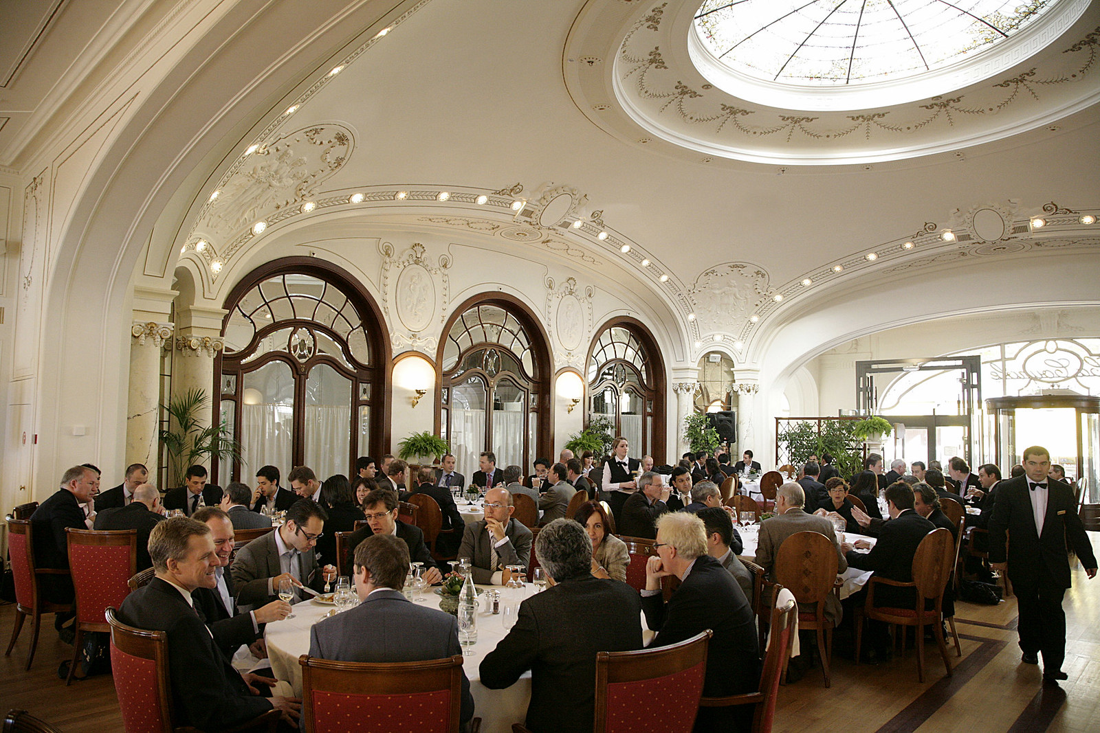 15 Networking lunch