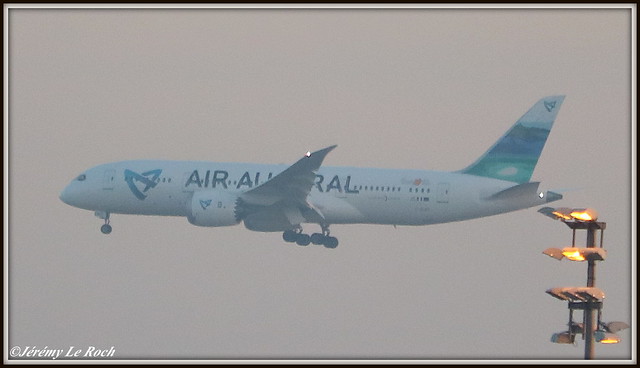 BOEING 787-8 AIR AUSTRAL F-ORLC MSN022 (N885BA) A PARIS CDG