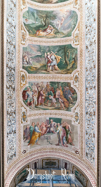 La Scala Santa, Scala Sancta ou Scala Pilati ( « Escalier de Pilate », nom de cette relique au Moyen Âge) - Rome