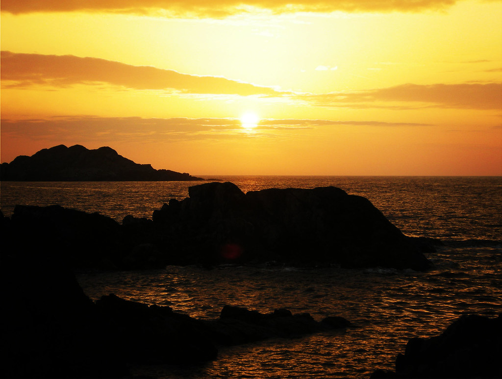 iona sunset | Taken from the north beach on the Island of Io… | Flickr