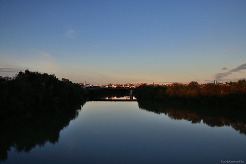 córdoba ciudad city cityscape atardecer sunset cielo sky rio river azul blue puente bridge light shadows nikon d850 24120f4gvr reflejos reflections