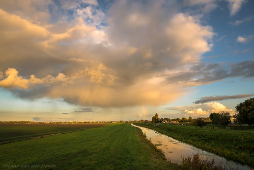 Isolated Autumn Shower with Rainbow by mesocyclone70, After a few weeks of high pressure weather, we finally had an outbreak of polar air with many (thund