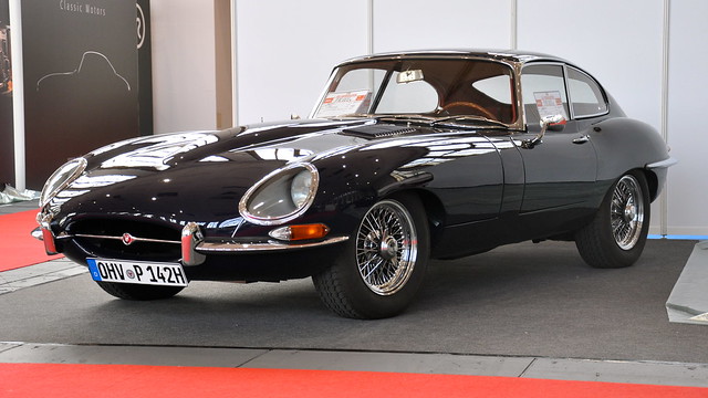 Jaguar E-Type 4.2 SIX FHC I 1966
