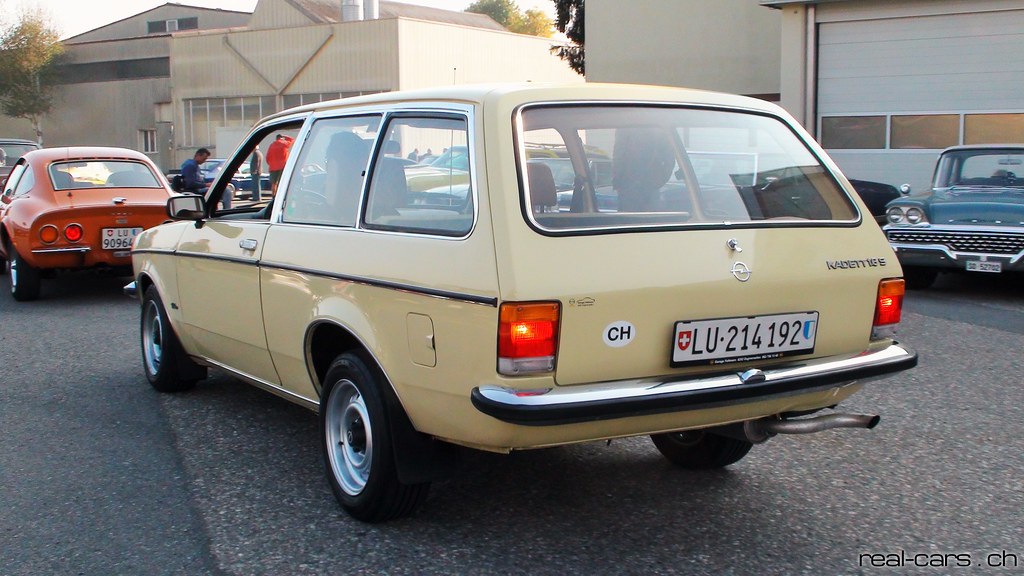 > Ganzgarage Autoplane Faltgarage Plane Opel·Kadett C Caravan·-- Bj. 1973-1979
