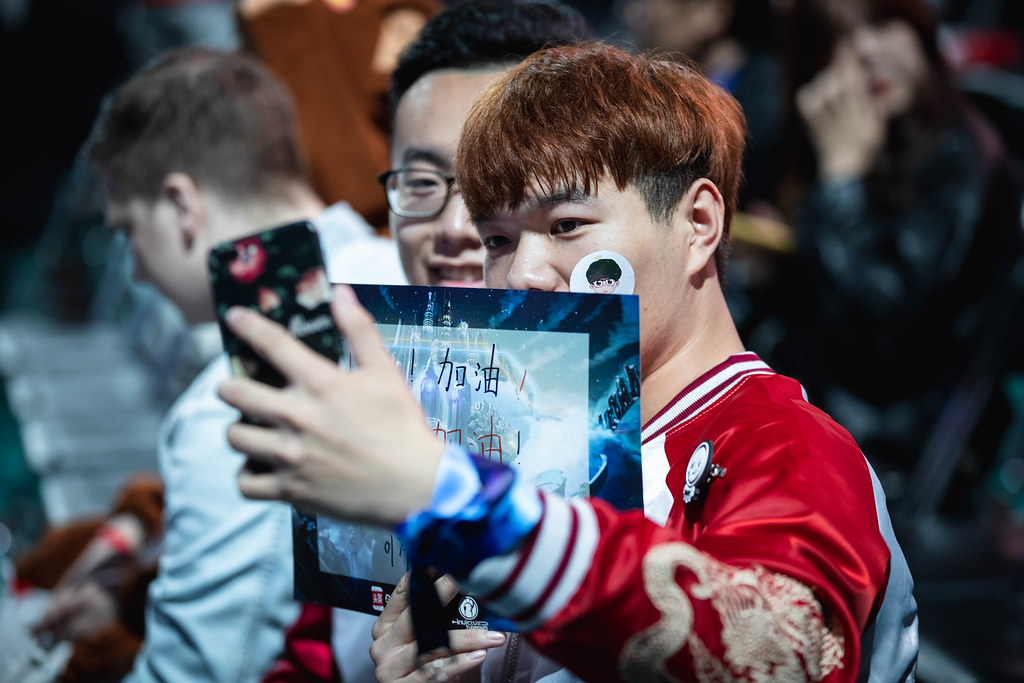 2018 Worlds Semis Day 1