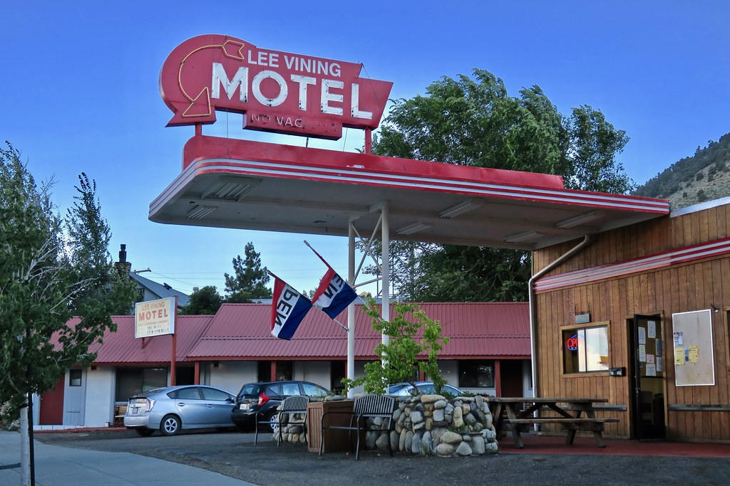 Lee Vining Motel, Lee Vining, CA | Lee Vining Motel, 51439 H… | Flickr