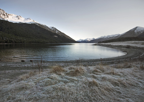 lisaridings fantommst mavora lake southland nz newzealand frost mountains snow waterscape landscape early morning solitude peaceful cold nationalpark conservation mavoralakes