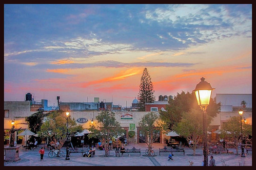 sunset by ibarenogaray, querétero méxico atardecer plaza cielo lámpara