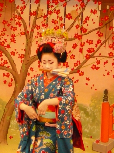 Spectacle de Geishas | by CatherineButin