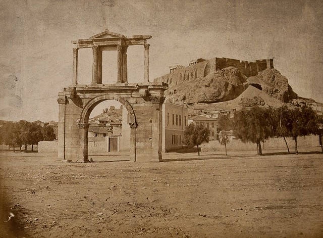 Η Πύλη του Αδριανού (Hadrian's Gate)