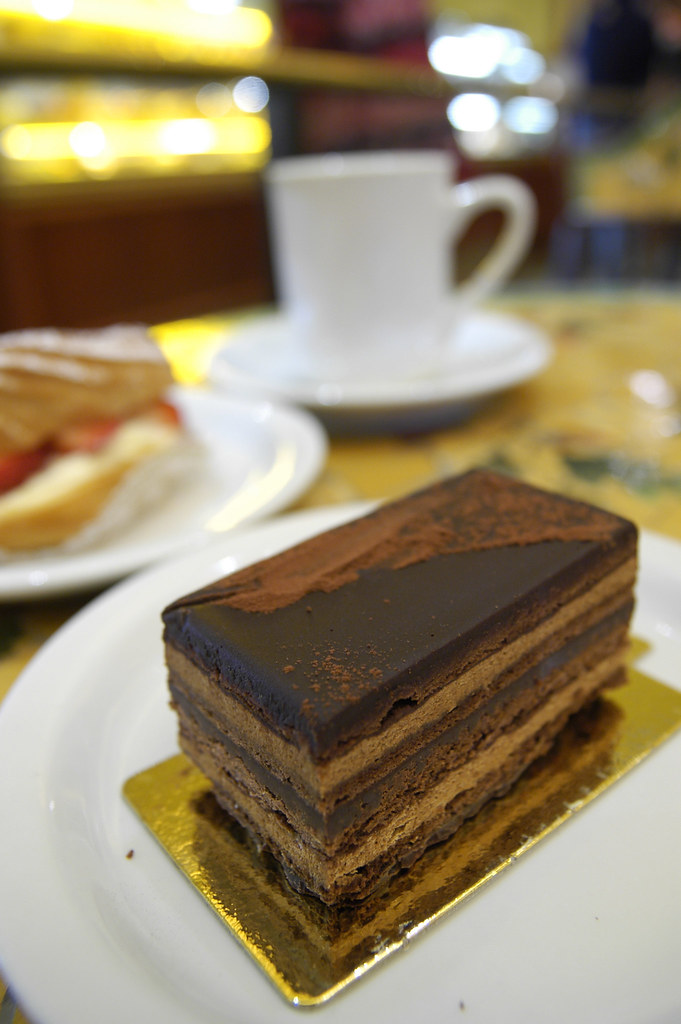 Cocola Cake