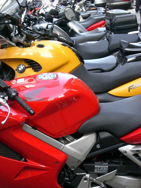 Red bike, yellow bike