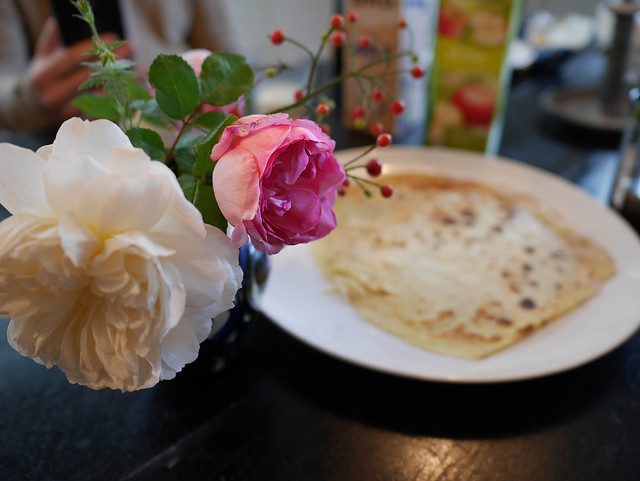 Roses and pancakes