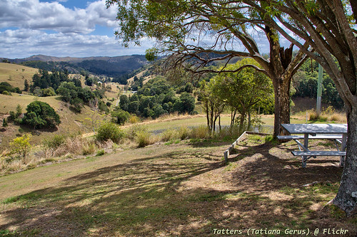 australia qld picnik seat lookout viewpoint view table