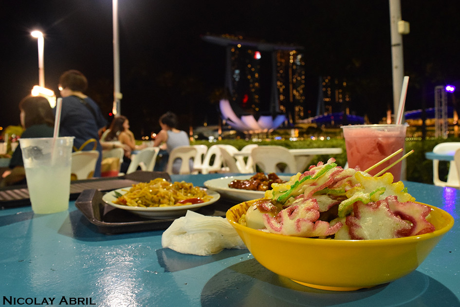Dinner with the Marina Bay as a frame (Do you know what dish is this?)