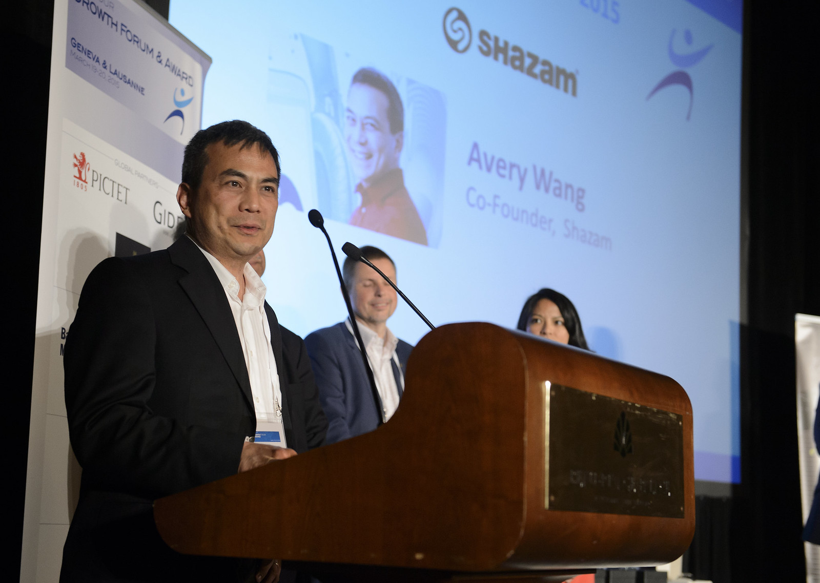 41 Avery Wang Winning Innovation Award