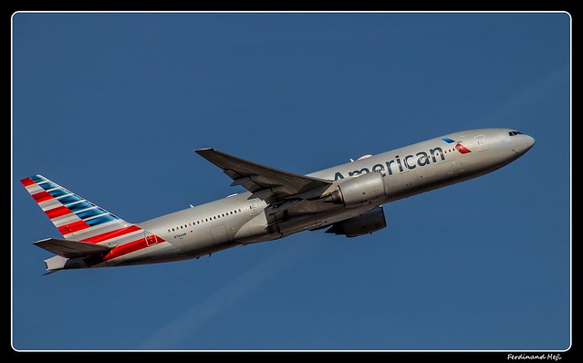 Boeing 777-223(ER)_American Airlines_N766AN_Frankfurt (FRA)_DE