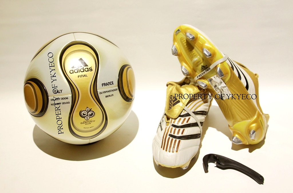 gold predators football boots