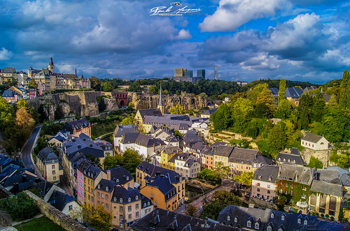 cidade do luxemburgo paisagem urbana sony a230 sal1855mm luxemburg paulo marques landscape urban urbanistic urbano fotografia de rua nuvens clouds city casas houses