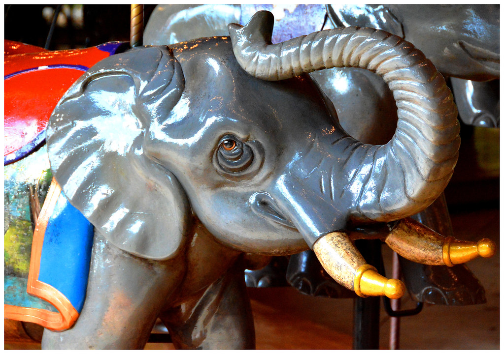 Endangered Species Carousel. Zoo Atlanta | Built in 1998 by … | Flickr