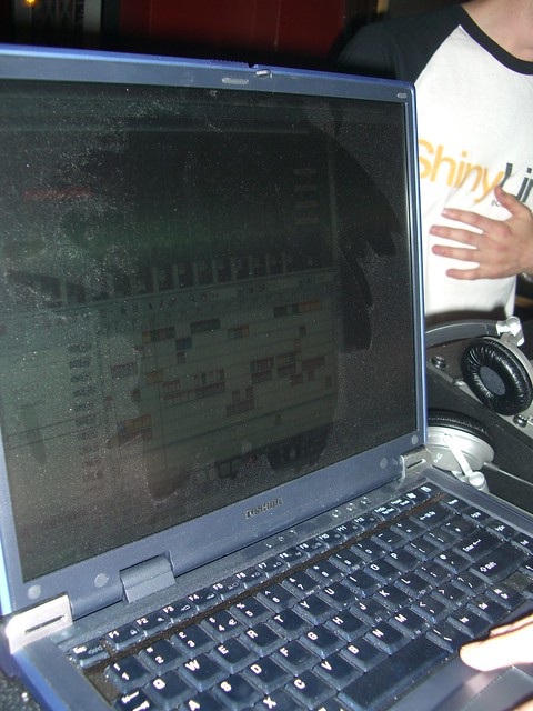 Dusty Screen laptop DJing