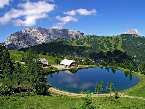 austria carnicalps gartnerkofel watschigeralm lake alpinemeadow outdoors hiking landscape mountain