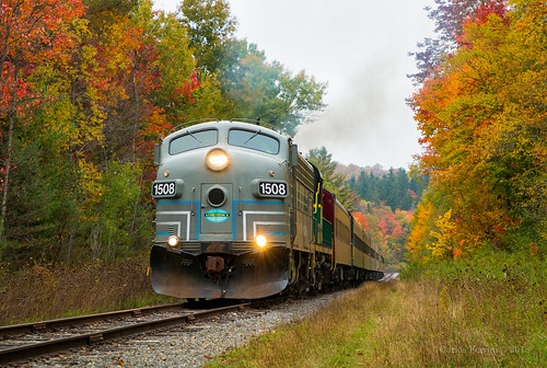 adirondack new york scenic railway emd f7a locomotive railroad 1508 mckeever passenger fall autumn colors rails train trains utica thendara