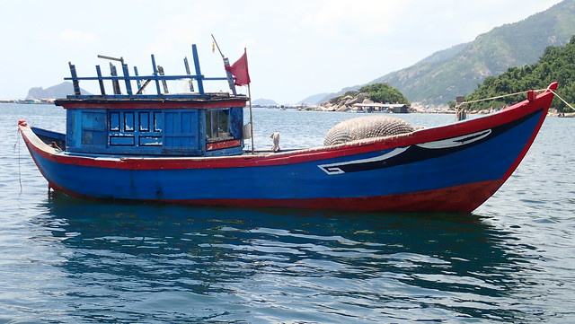 Blu and Red fishing boat