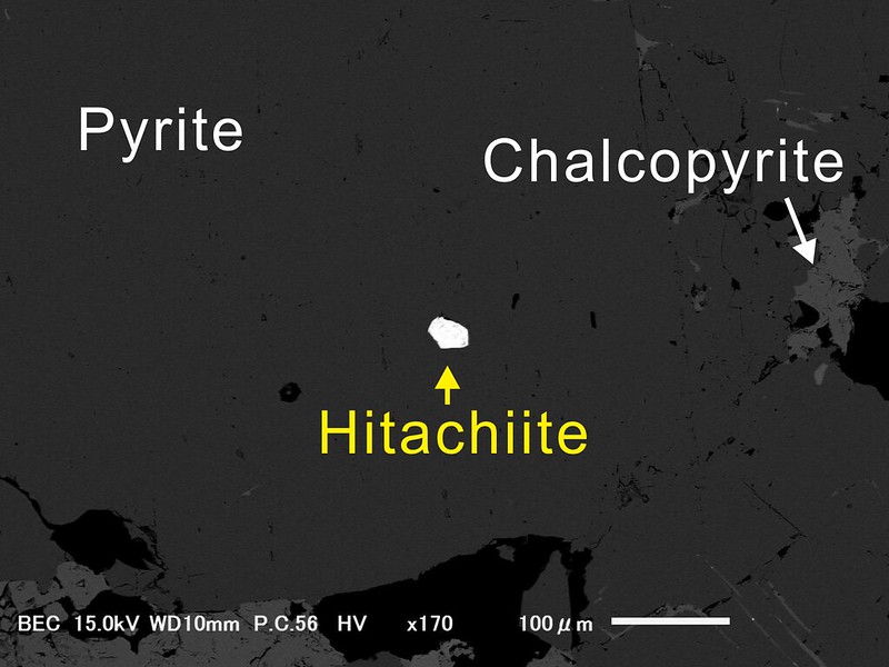 日立鉱 / Hitachiite