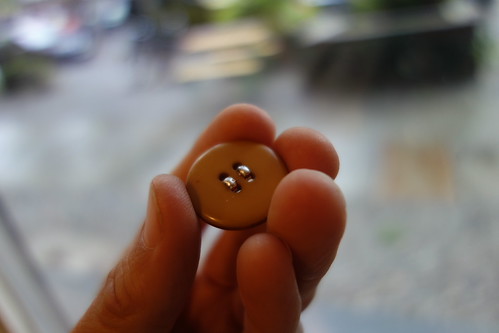 Button button | by Plusea