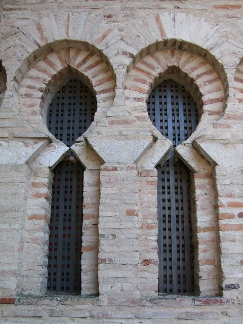 Ventanas Gemelas / Identical Twin Windows