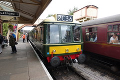 Class 117 DMU at Toddington railway station