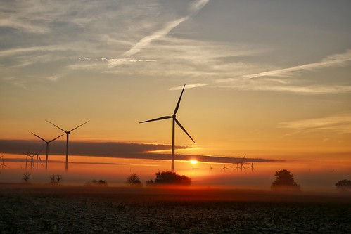 wind windfarm windmill windpower sunrise odellillinois centralillinois windturbine fog farm