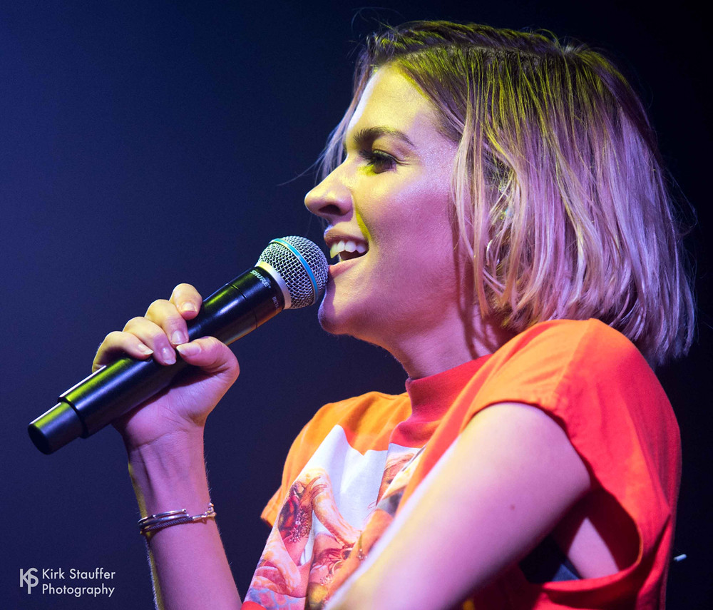 Tove Styrke @ Tractor Tavern | Tove Styrke performs on Octob… | Flickr