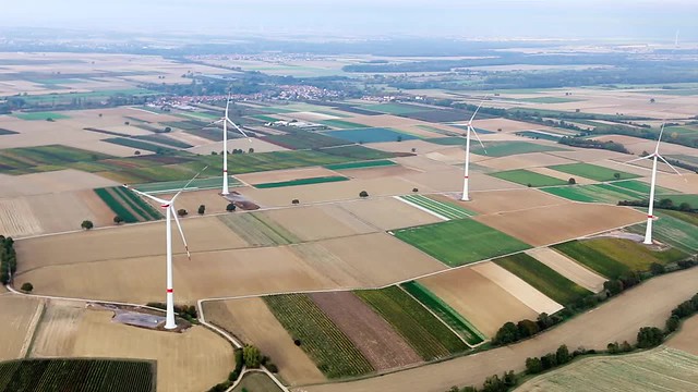 Freckenfeld, Windpark der EnBW - Windenergieanlage  mit  6 Windrädern - MVI_112067