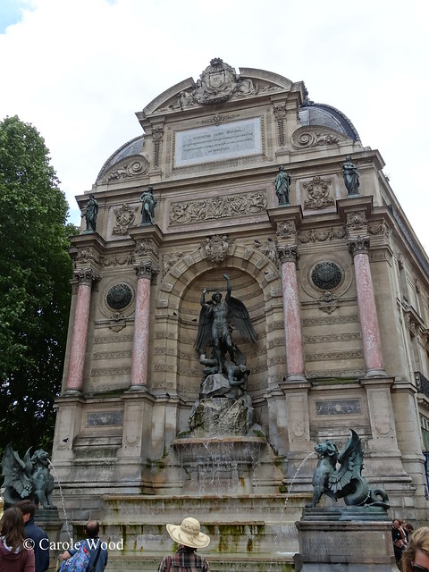 Paris - Place Saint-Michel