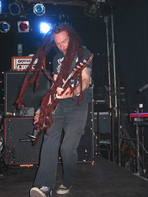 Jeremy Cunningham of The Levellers live in Berlin 2002