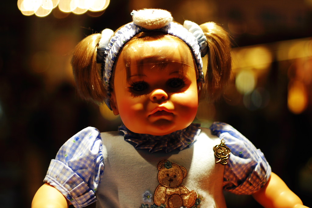 Diabolic doll / Muñeca Ahora imagina que estas a… | Flickr