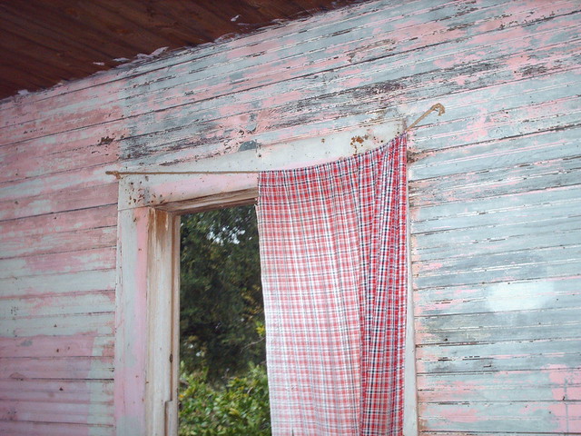 Laura Plantation, Slave House Interior Window